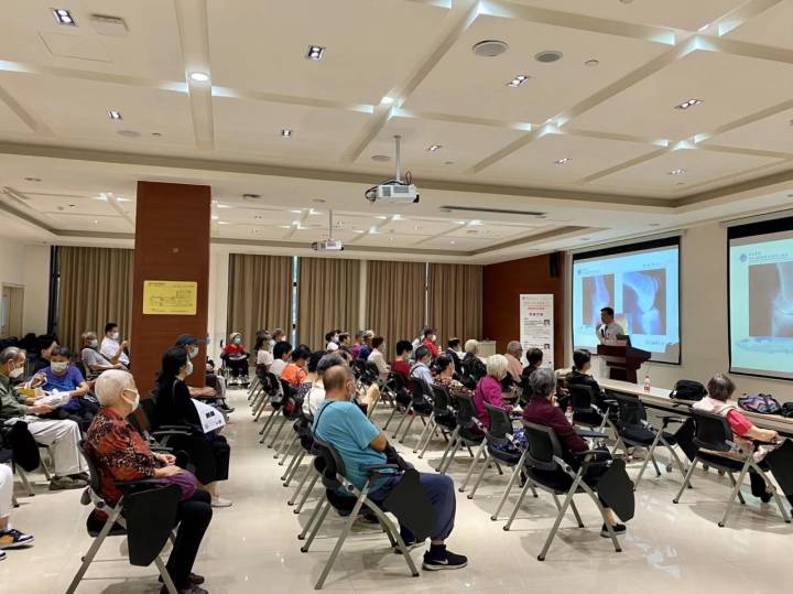 杩欏満涔夎瘖鏆栧埌浜嗙兢浼楀績鍧庝笂,杩欏満鍏泭涔夎瘖鍙负椤跺崐杈瑰ぉ鐨勪汉