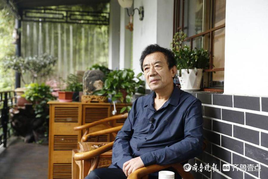 文学大咖谈丨专访*安泰**市作协主席谭践：文学创作要避免“同质化”