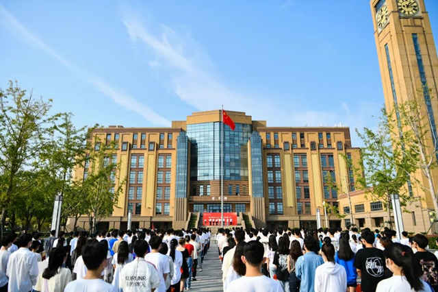 70余所高校共同为祖国庆生,杭州各高校花式为祖国庆生