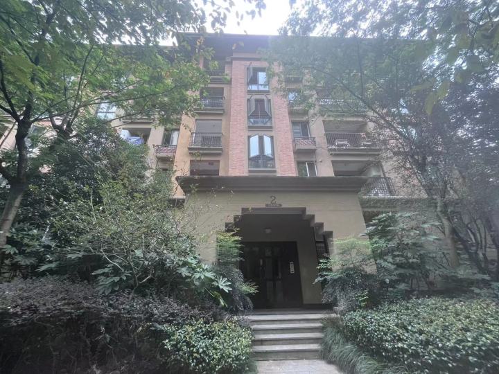 以前挤破头在城里买房,当初挤破脑袋想买的房子