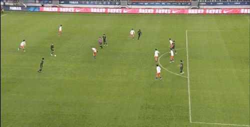 中超足球李圣龙,李圣龙中超决赛视频