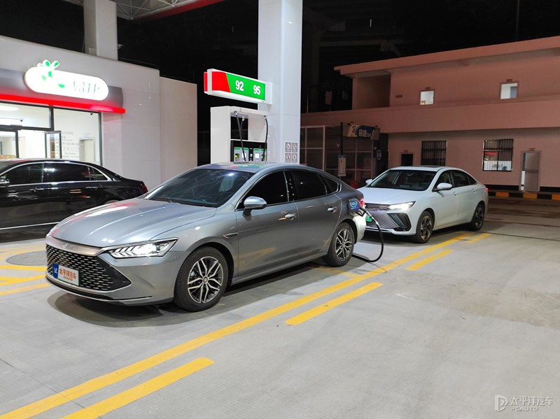 吉利最近发布的插混车,吉利的插混和比亚迪的插混哪个好