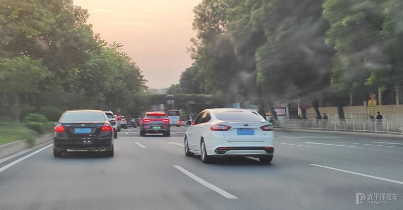 吉利最近发布的插混车,吉利的插混和比亚迪的插混哪个好