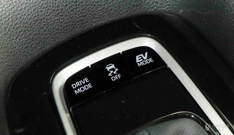 15W买混动，是自主香还是合资强？影豹混动和雷凌双擎打起来了...