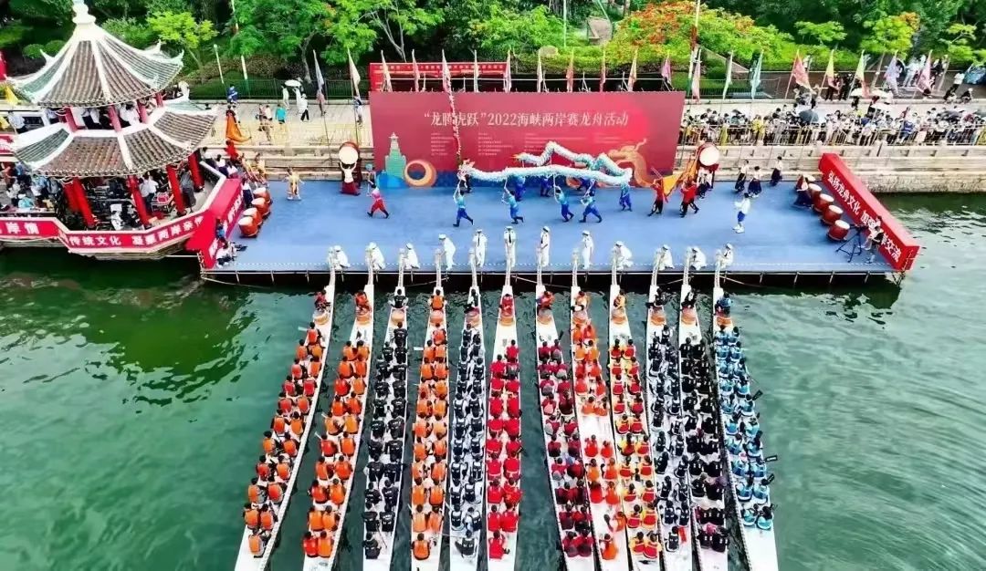 体育运动学校赛艇训练,体育课游泳项目