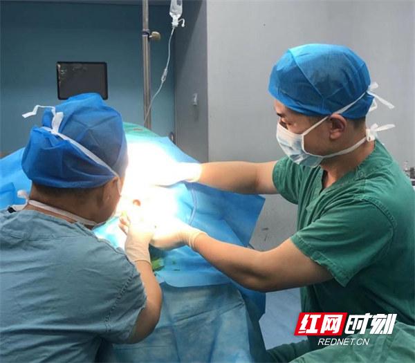 屁股边长了个肉疙瘩手术,屁股内侧长了一个肿块手术二次