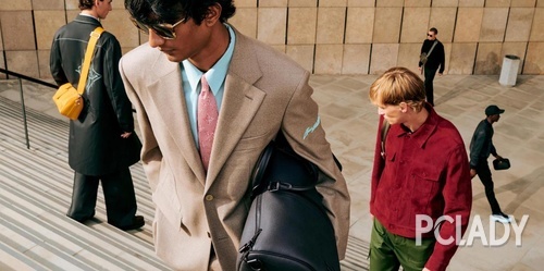 为什么买lv包包还要配货,买lv男包保值吗