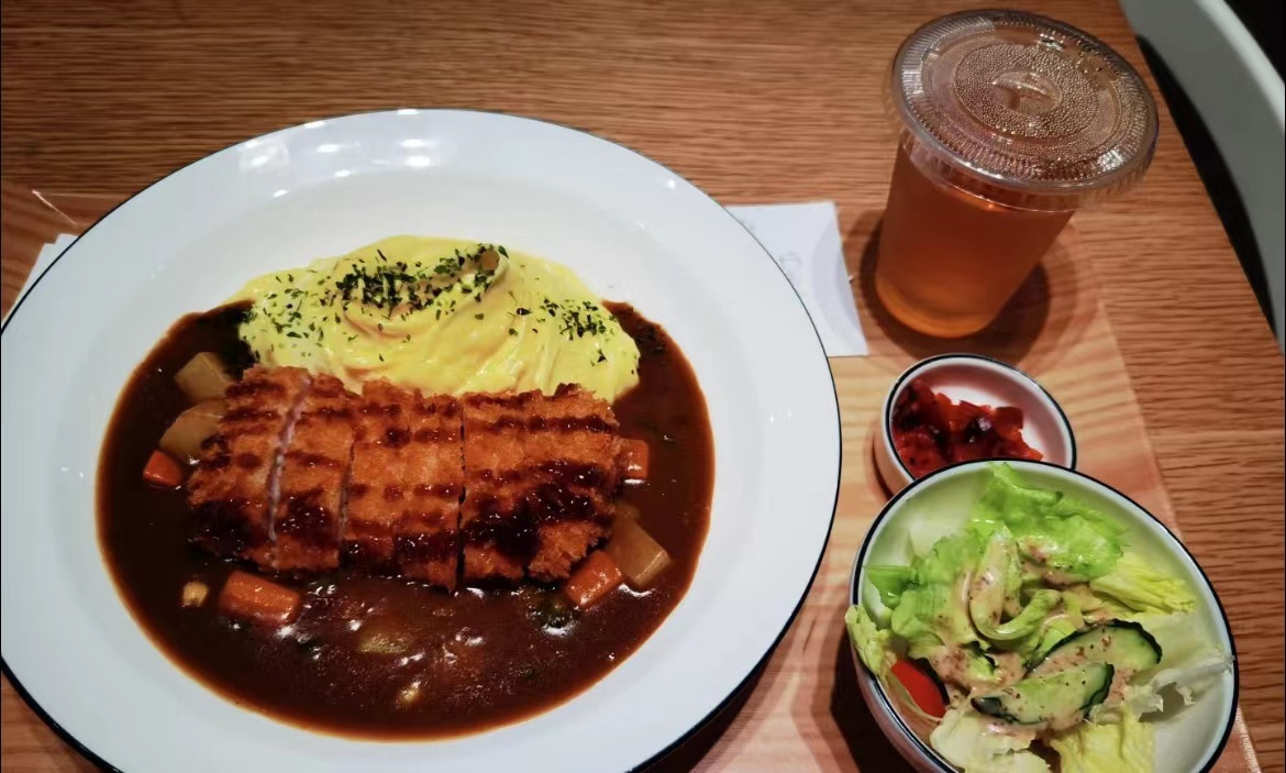 地铁站附近吃喝玩乐,地铁站附近逛街的地方