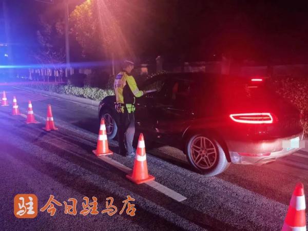 看球别酒驾,驻马店交警三点查酒驾不