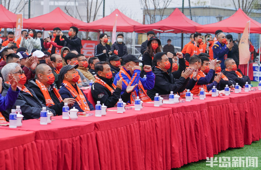 中超青岛海牛vs上海海港首发直播,中超青岛海牛3-2成都蓉城