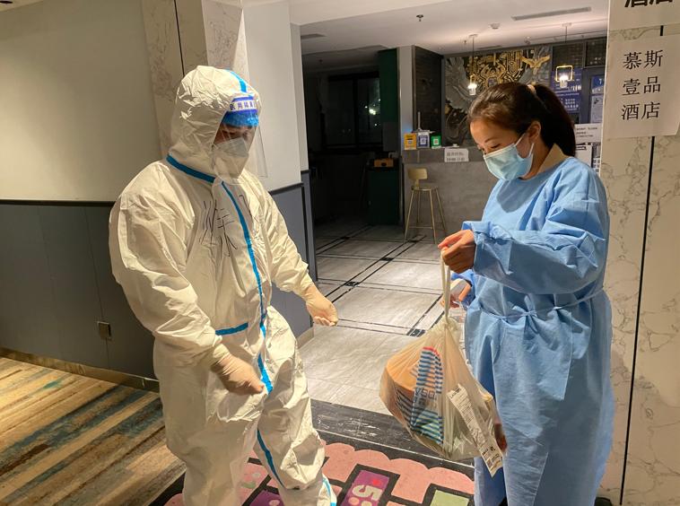 *党**员干部在“疫”线⑫｜徐飞：退伍不褪色，战“疫”中的军人本色