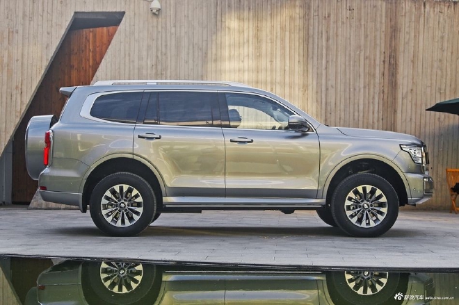 全是硬货完整版,超控好又舒适的硬派越野车