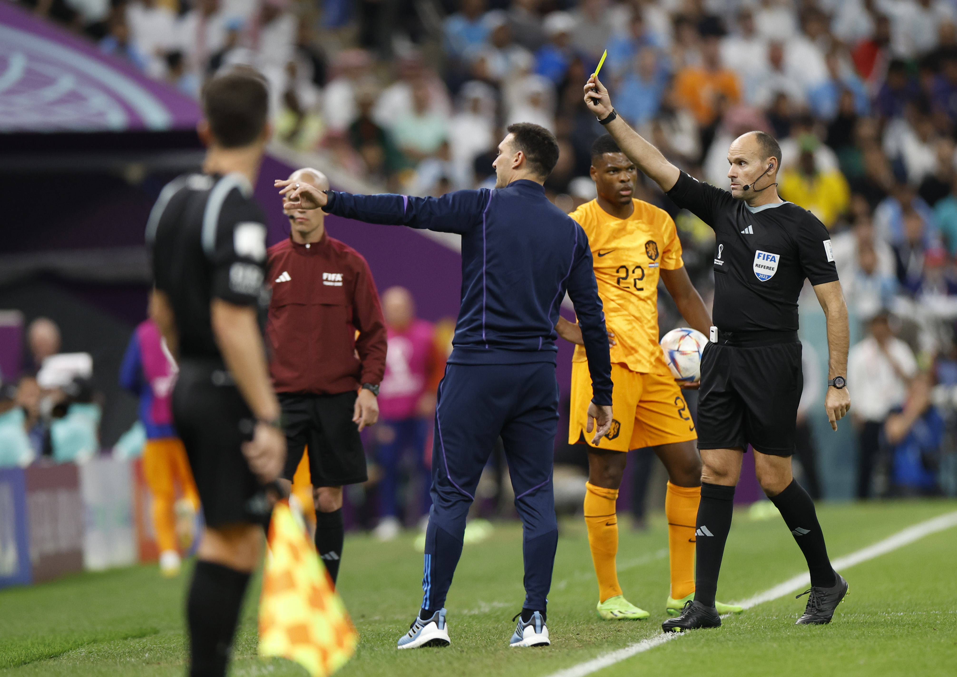 卡塔尔世界杯足球2分之一决赛,卡塔尔世界杯荷兰对战阿根廷