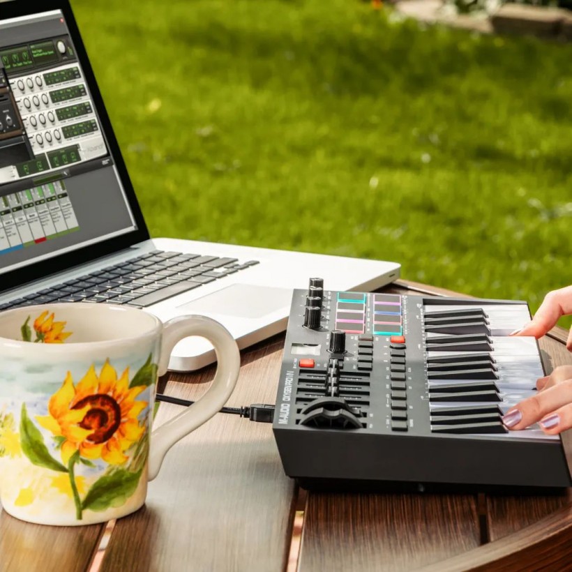 怎样选择midi键盘,新手如何选midi键盘