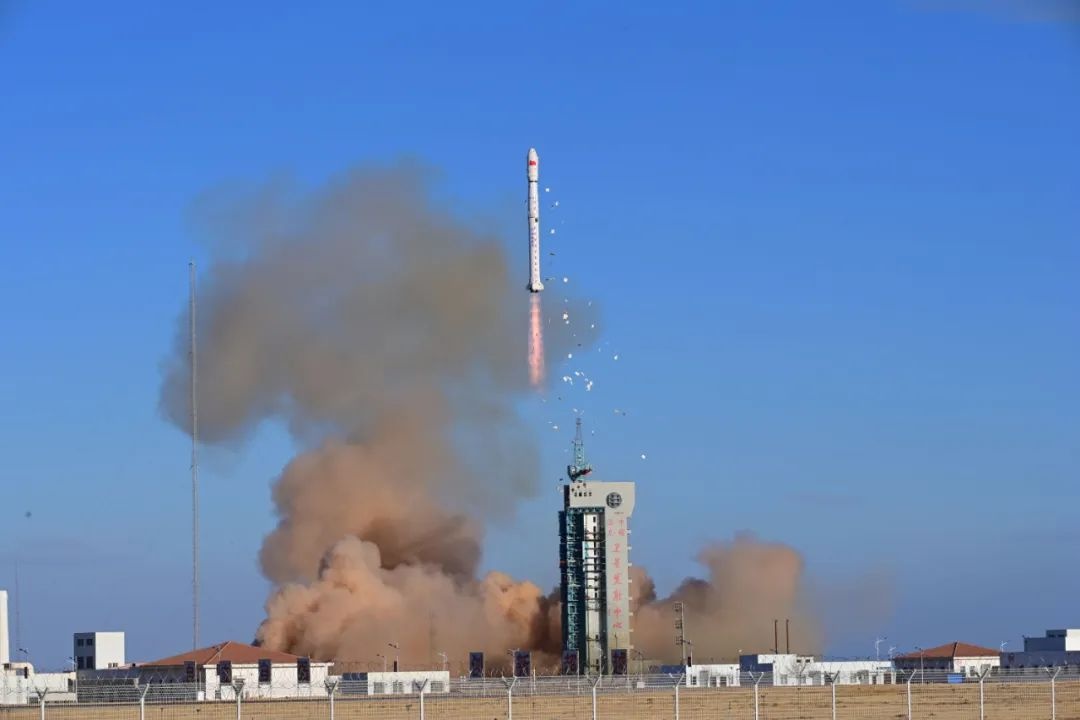 连花清瘟加布洛芬对新冠有效吗,新冠连花清瘟和布洛芬哪个效果好