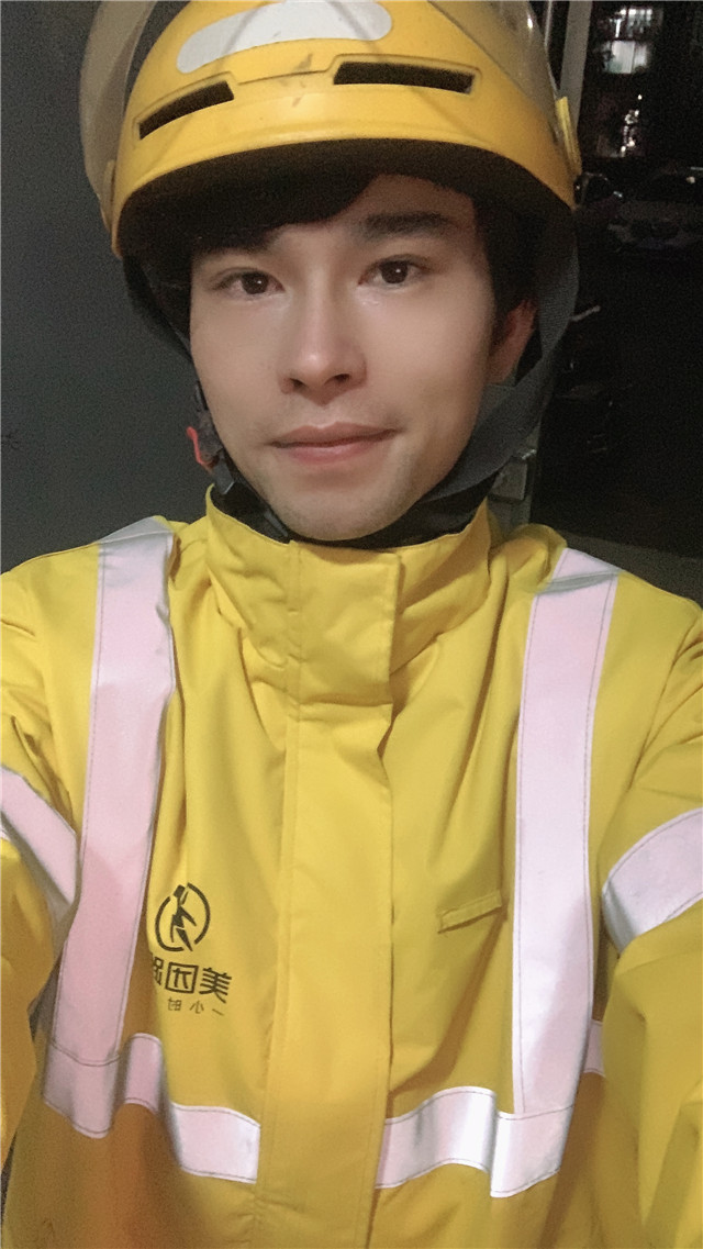 上海跑腿小哥骑行60公里,上海静安区跑腿小哥