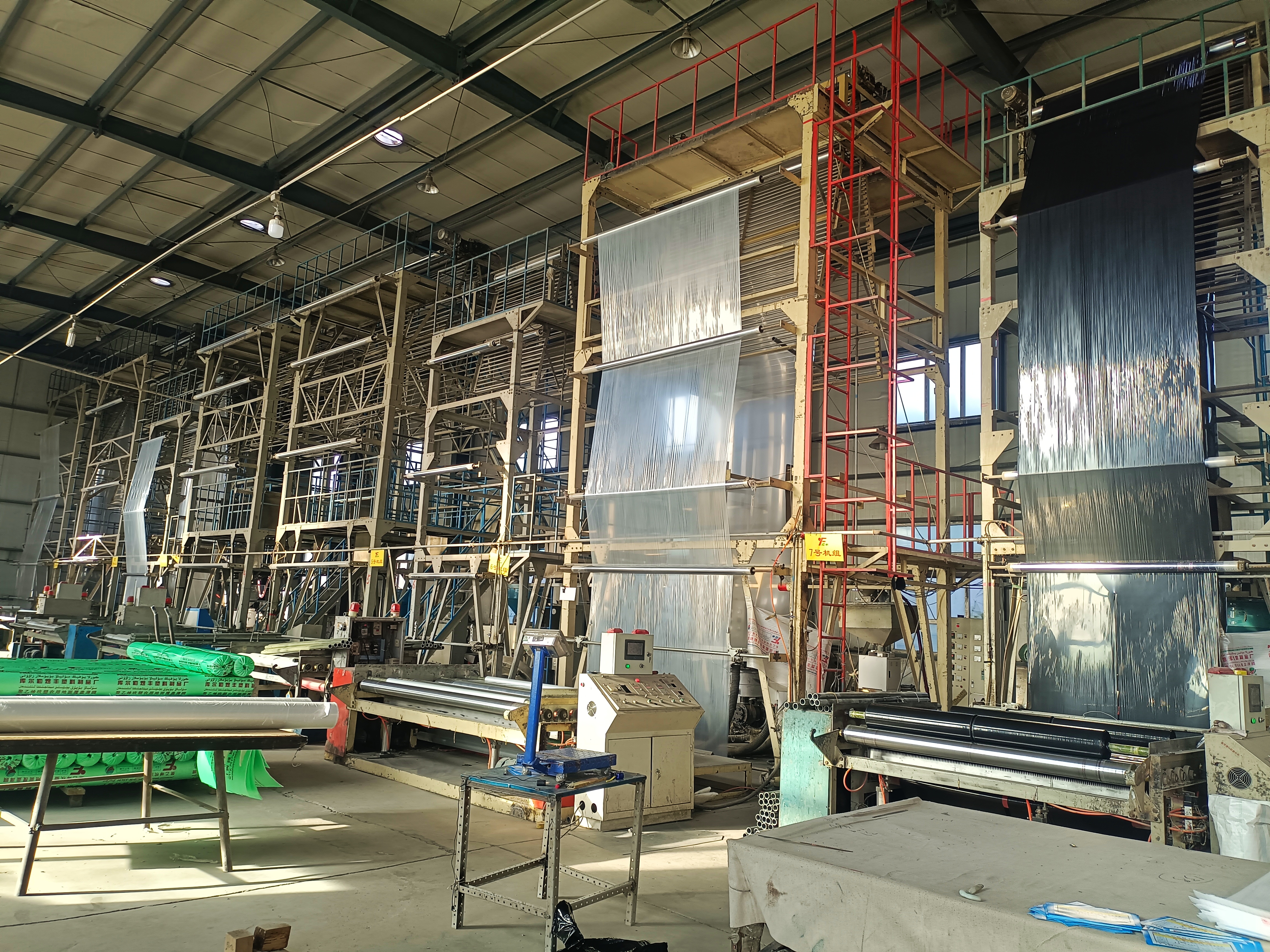 库尔勒滴灌带拉环三通厂家,库尔勒祥润滴灌带加工厂