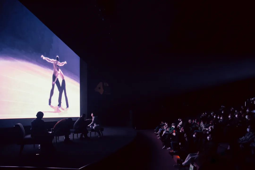 身体为媒，联结万物：五位舞蹈与行为艺术家的创作、行动与意识流｜“创意赋能”论坛回顾