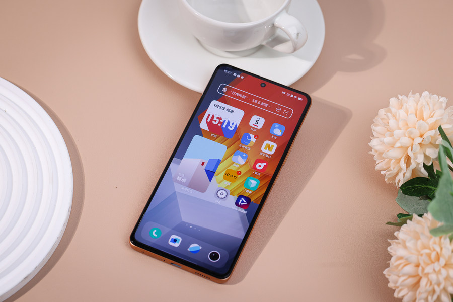 12+256gb5g手机性价比最高机型,春节1500元8+256的新手机推荐