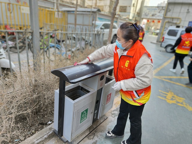 【新时代文明实践在梨城】楼兰街道：环境卫生志愿服务活动助力全国文明城市创建