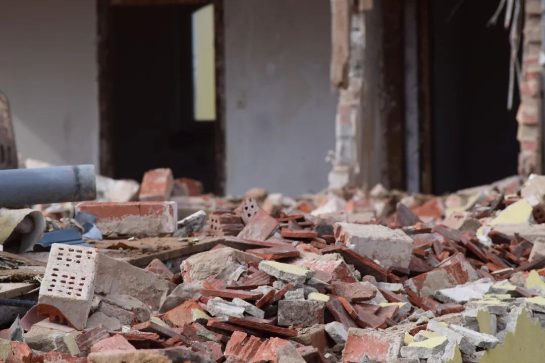 宁波74岁小孩状告亲妈,宁波14岁女生状告母亲获拆迁款