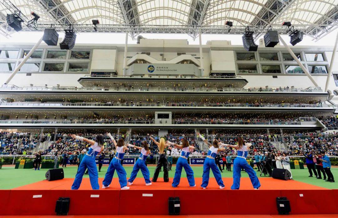 一马粉丝团现场见证新任打吡王诞生，2023年香港打吡大赛完赛！