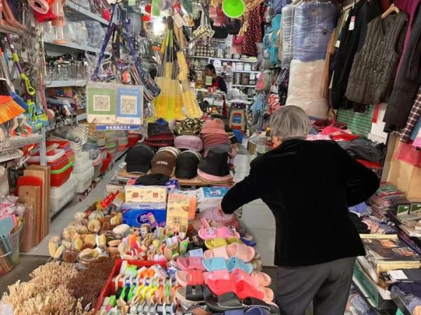 义乌网红爆款小商品批发两元店,义乌小商品2元店货源