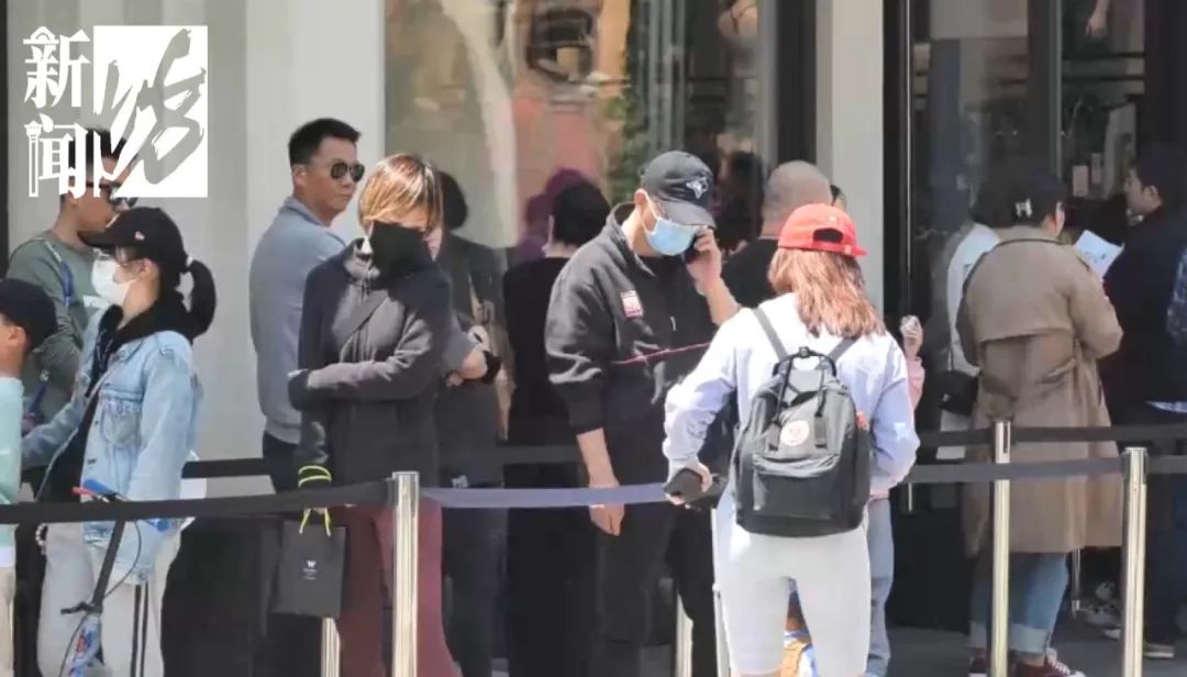 为了买“限量款”，有人开车1400公里来上海！