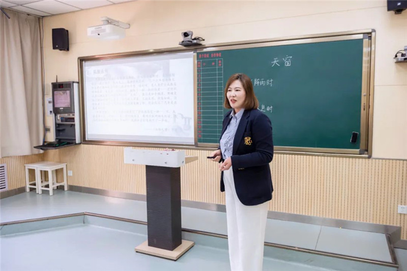 航天小学举行教师微型课比赛