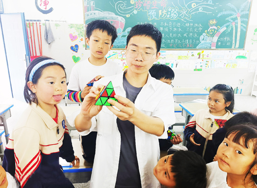 淮南市洞山中学搬迁到哪里,淮南洞山中学2024年要搬迁吗