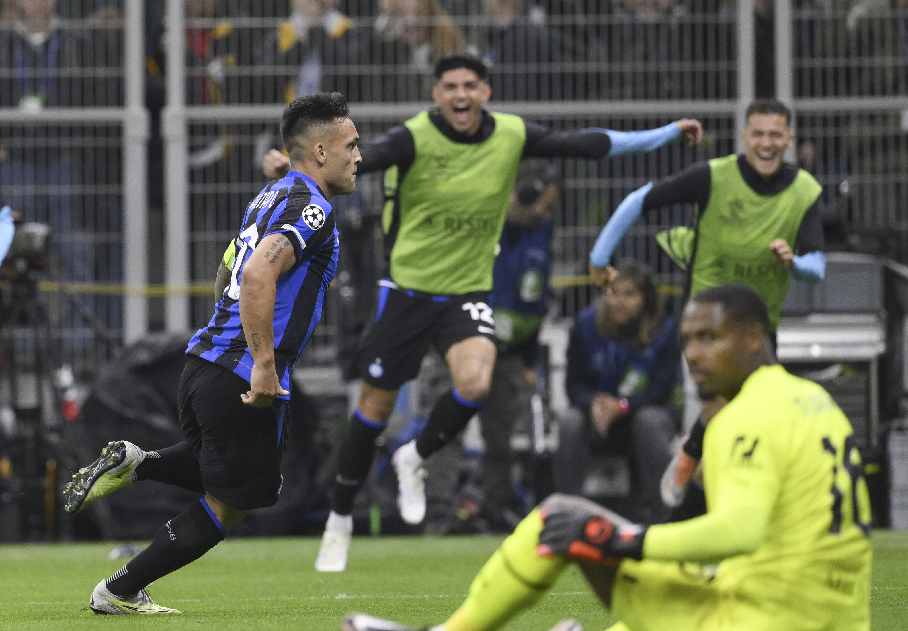 足球国际米兰队,国际米兰足球竞赛