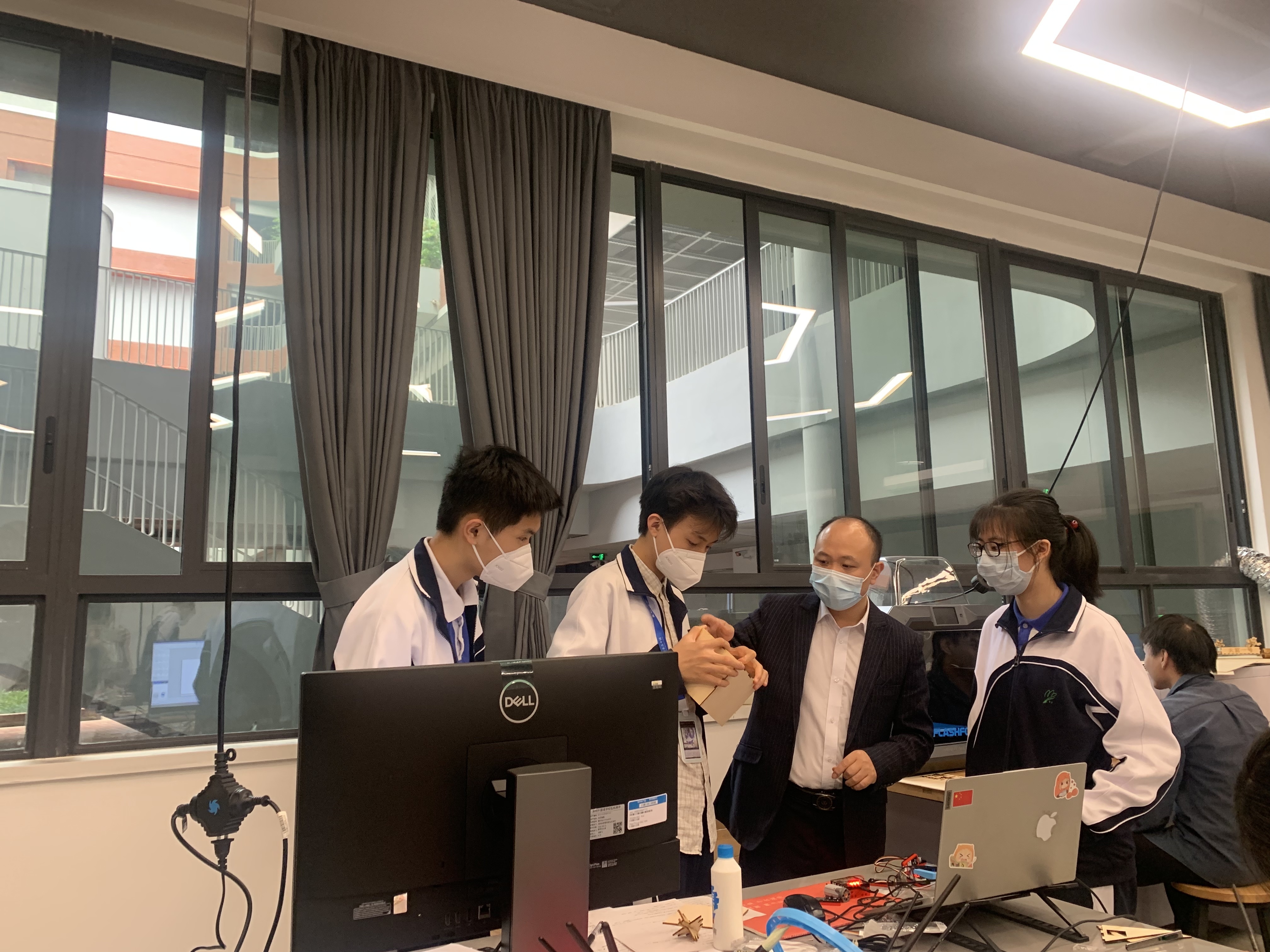 深外高中园的办学特色,深外高中园和深实验高中园对比