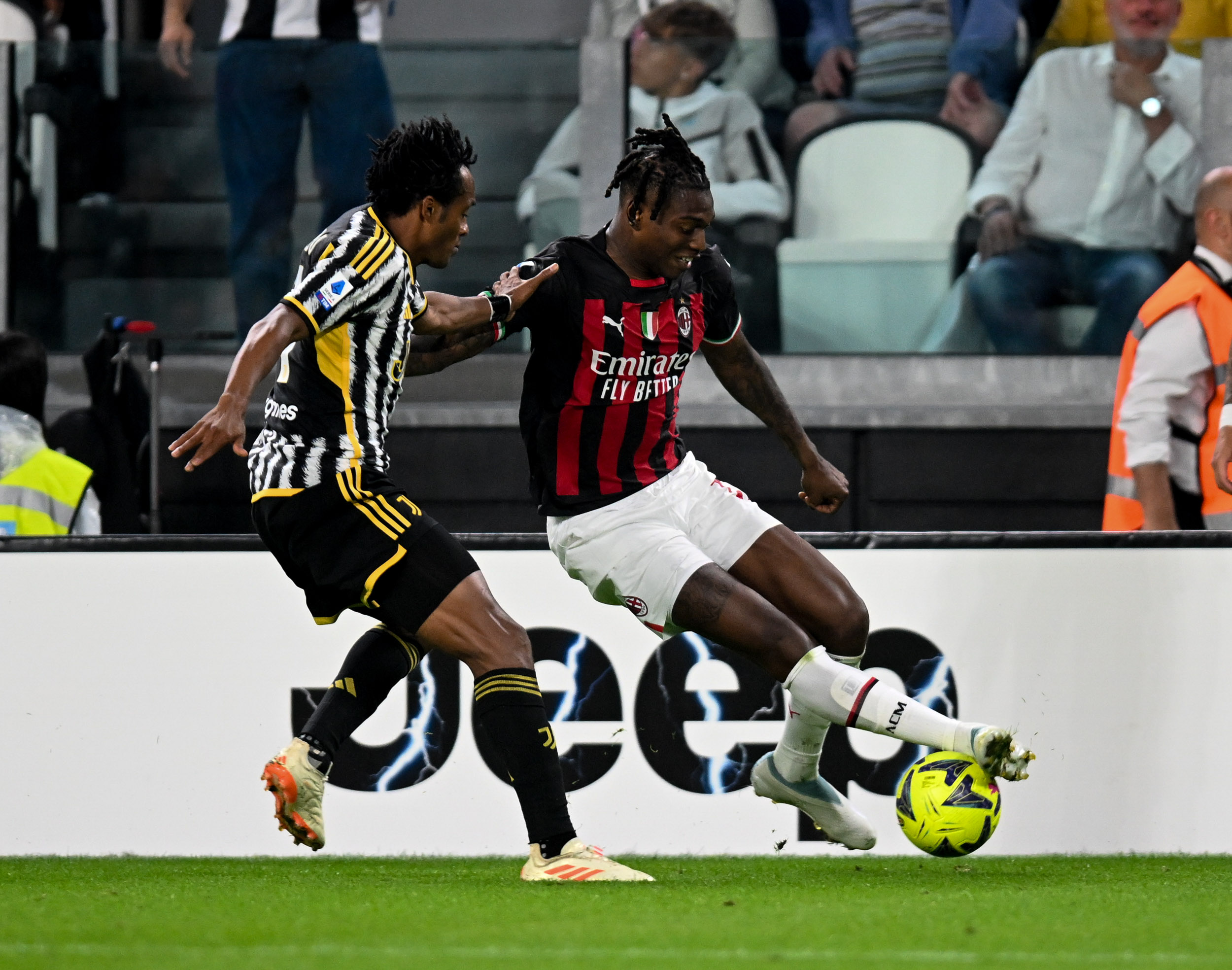 意甲尤文图斯0-1ac米兰集锦,尤文图斯vsac米兰比分预测