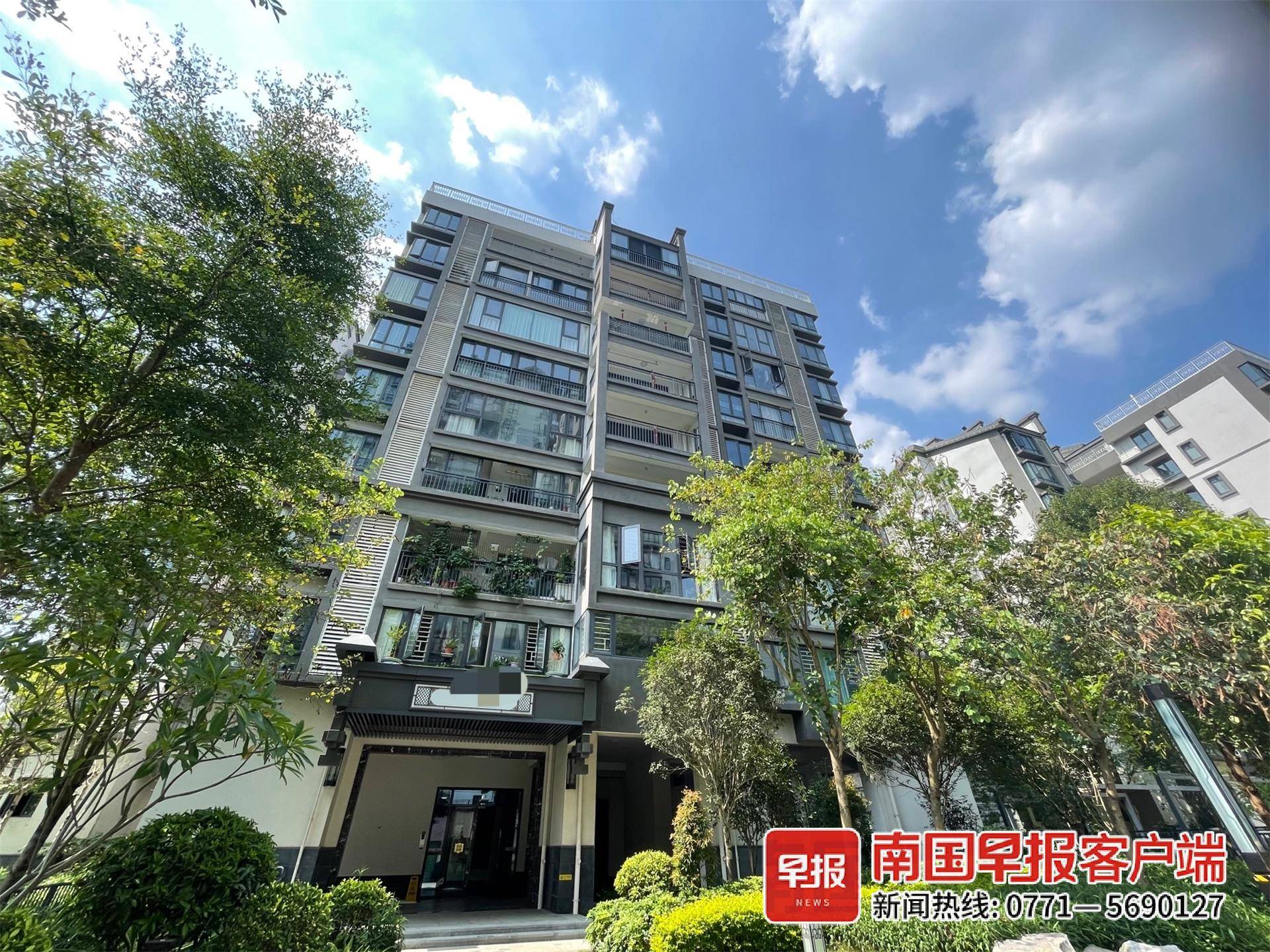 楼中楼可以开两个入户门吗,楼中楼能不能自己隔成两户