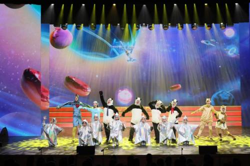 六一文艺汇演新颖主题名称,六一晚会主题创意新颖