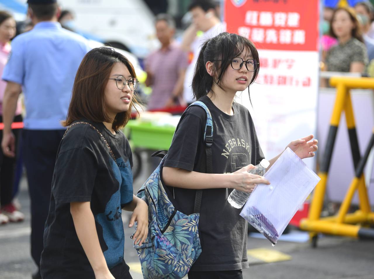 高考必胜加油吧少年,加油少年高考完整版