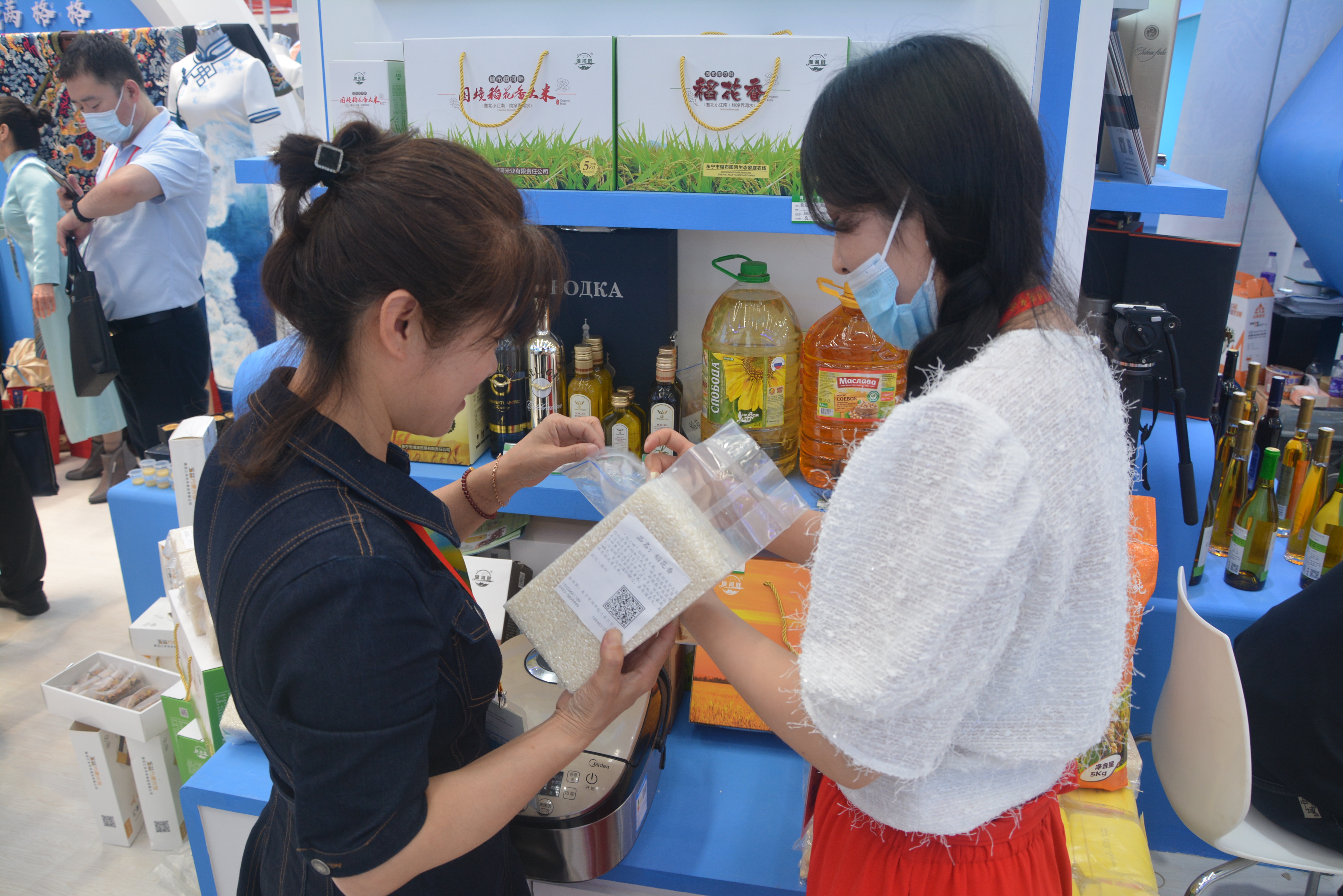 哈洽会：东宁市绿色农产品受到中外嘉宾好评