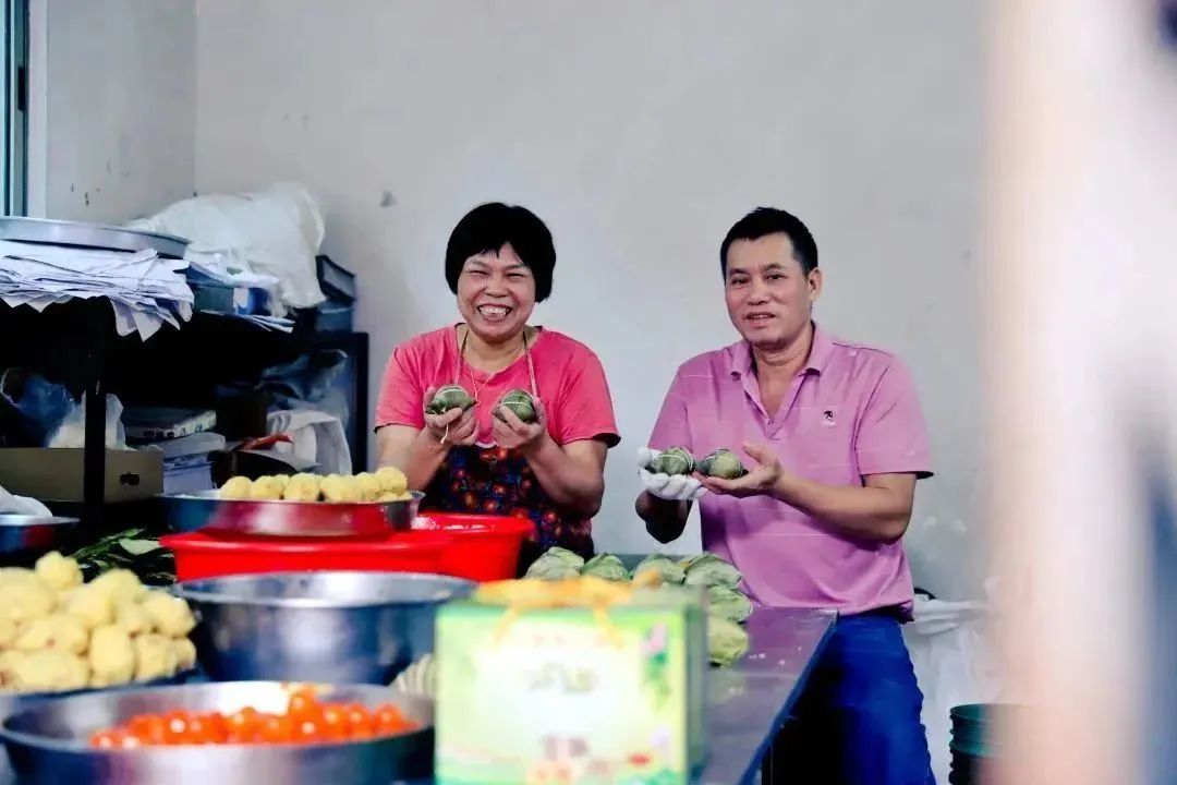 万江龙舟文化美食集市,万江龙舟美食节灯光