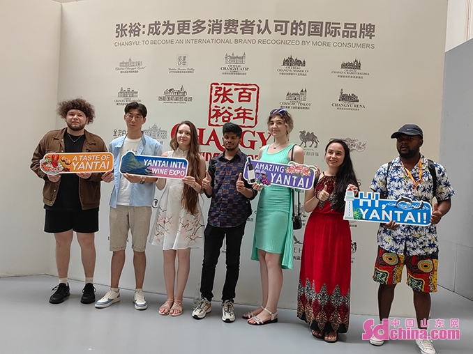 烟台值得外地人打卡的美食,外籍博主感受最美烟台文化