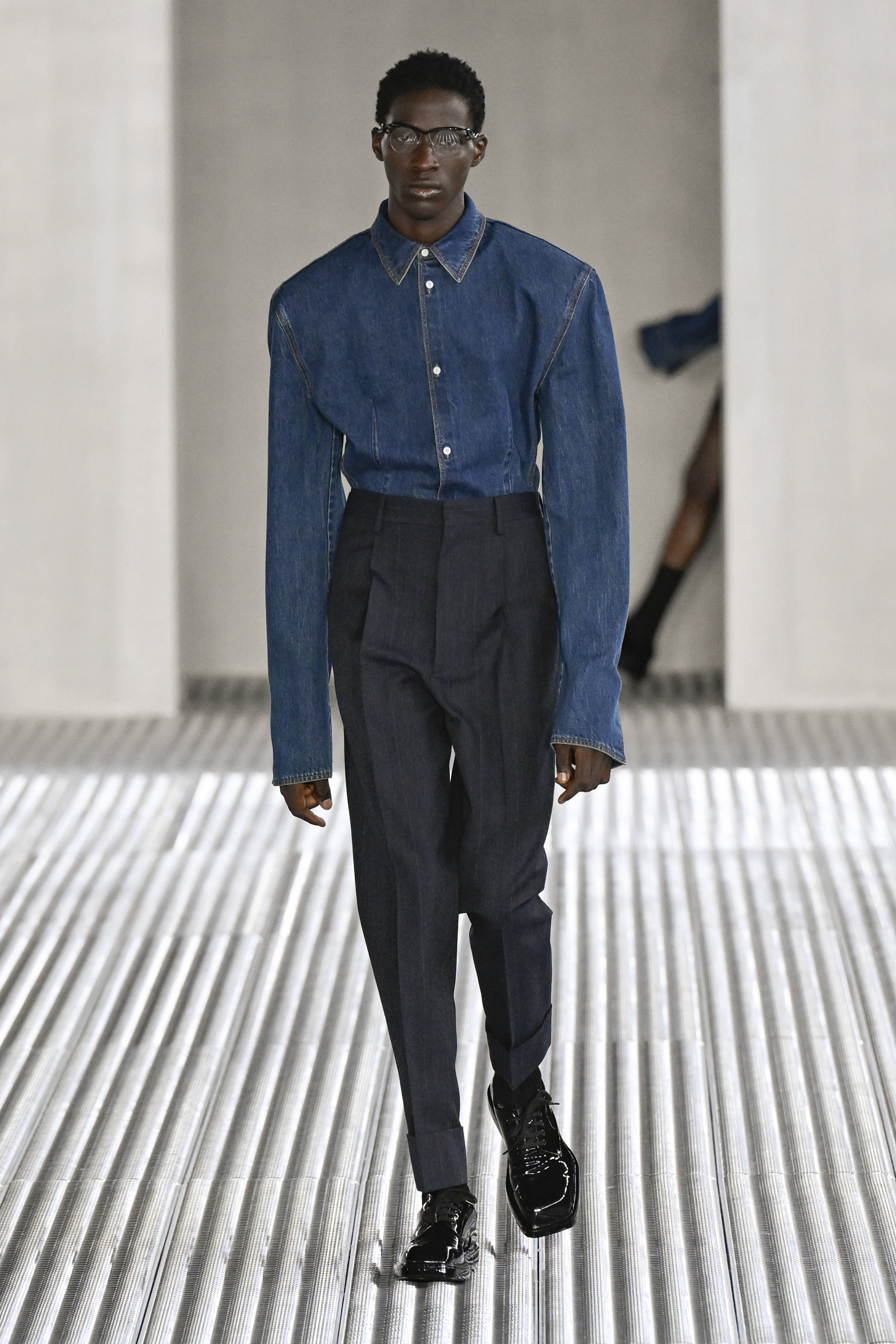 米兰时装普拉达,普拉达2023秋冬男装时装秀