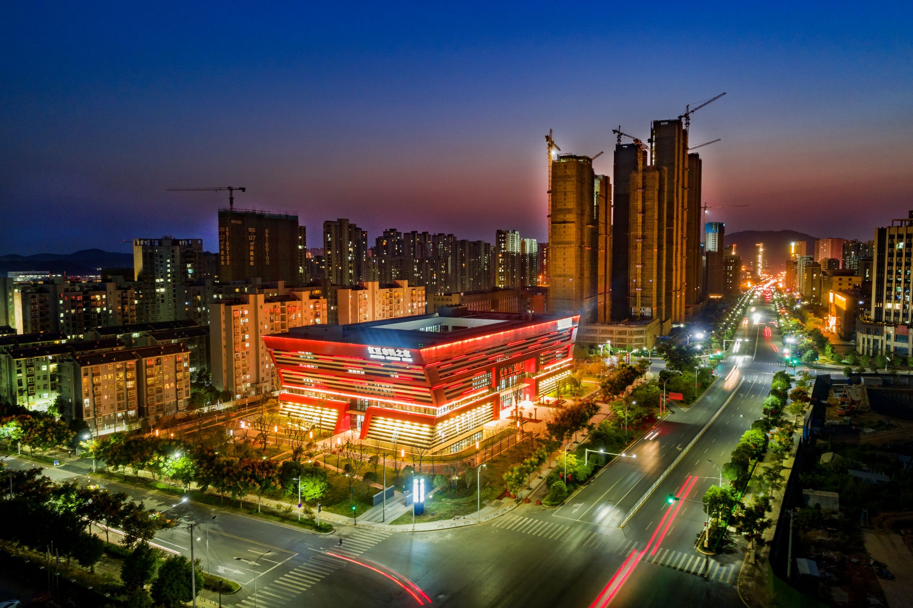 “楚天首县”成中部地区投资创业新高地