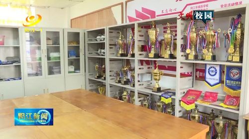 校园足球亮点工作,倡导文明新风建设文明校园