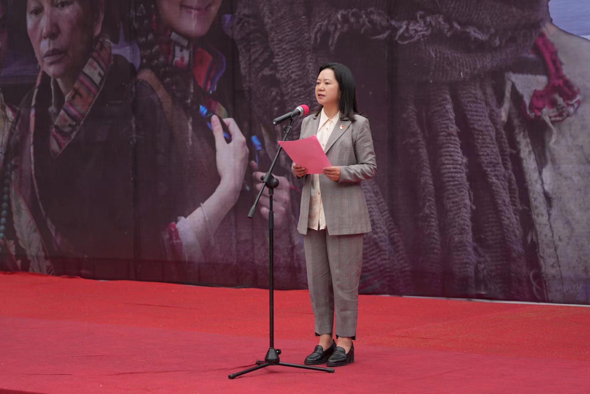 省重大文艺扶持项目电影《天宝》在阿坝州开机