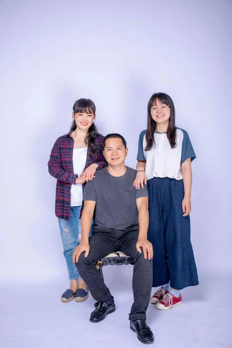 “四川好人”冯燕霞：有像程夫人的母亲，成就“程夫人”般的自己｜天府好家规