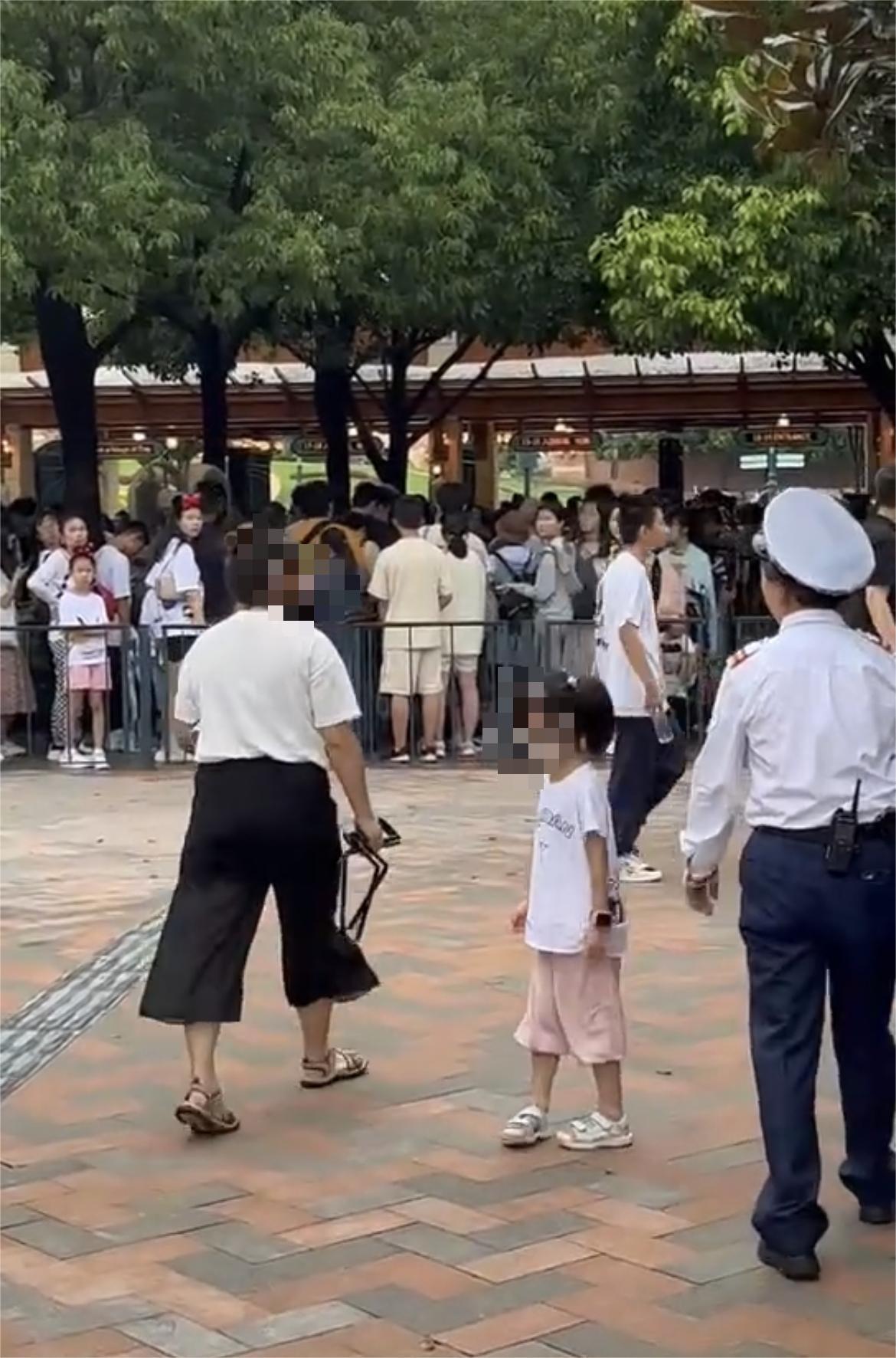 上海迪士尼谈禁止带凳,上海迪士尼“禁带”