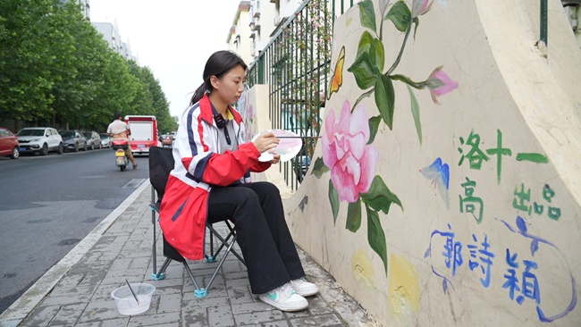 河南洛阳：邻里中心为群众心愿“埋单”