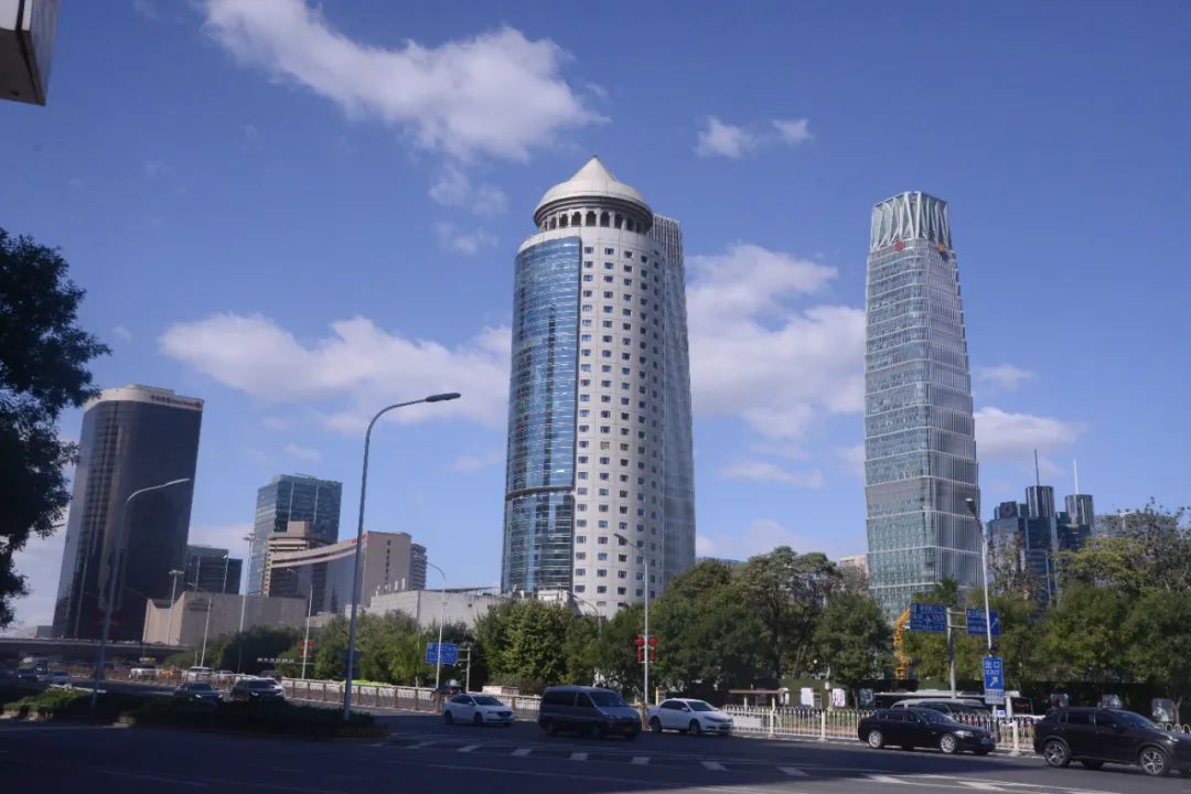 杭州教育局回应新东方遭举报停课,杭州新东方因网红举报全面停课